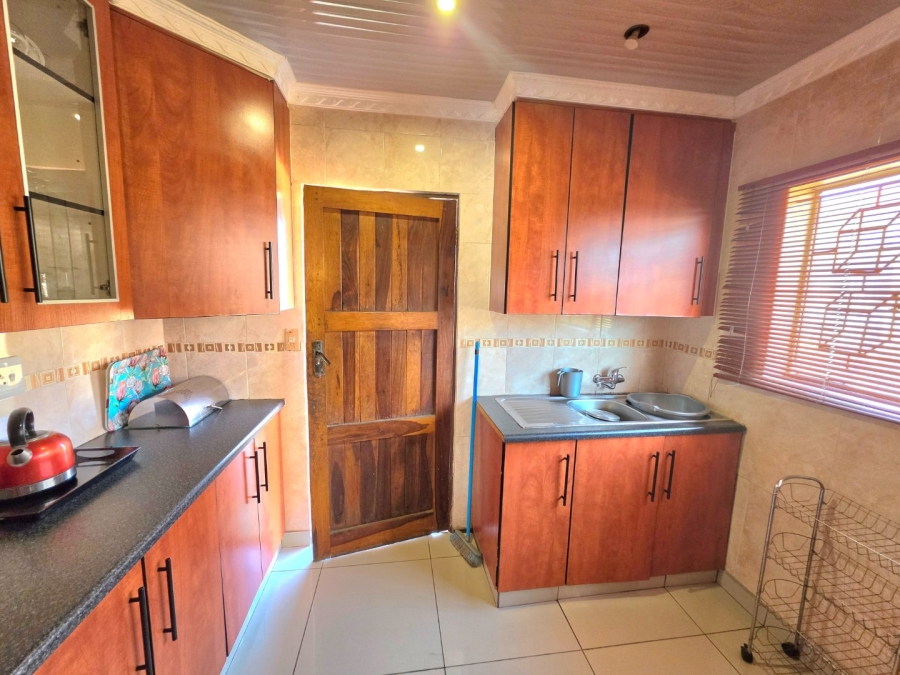 2 Bedroom Property for Sale in Bohlokong Free State